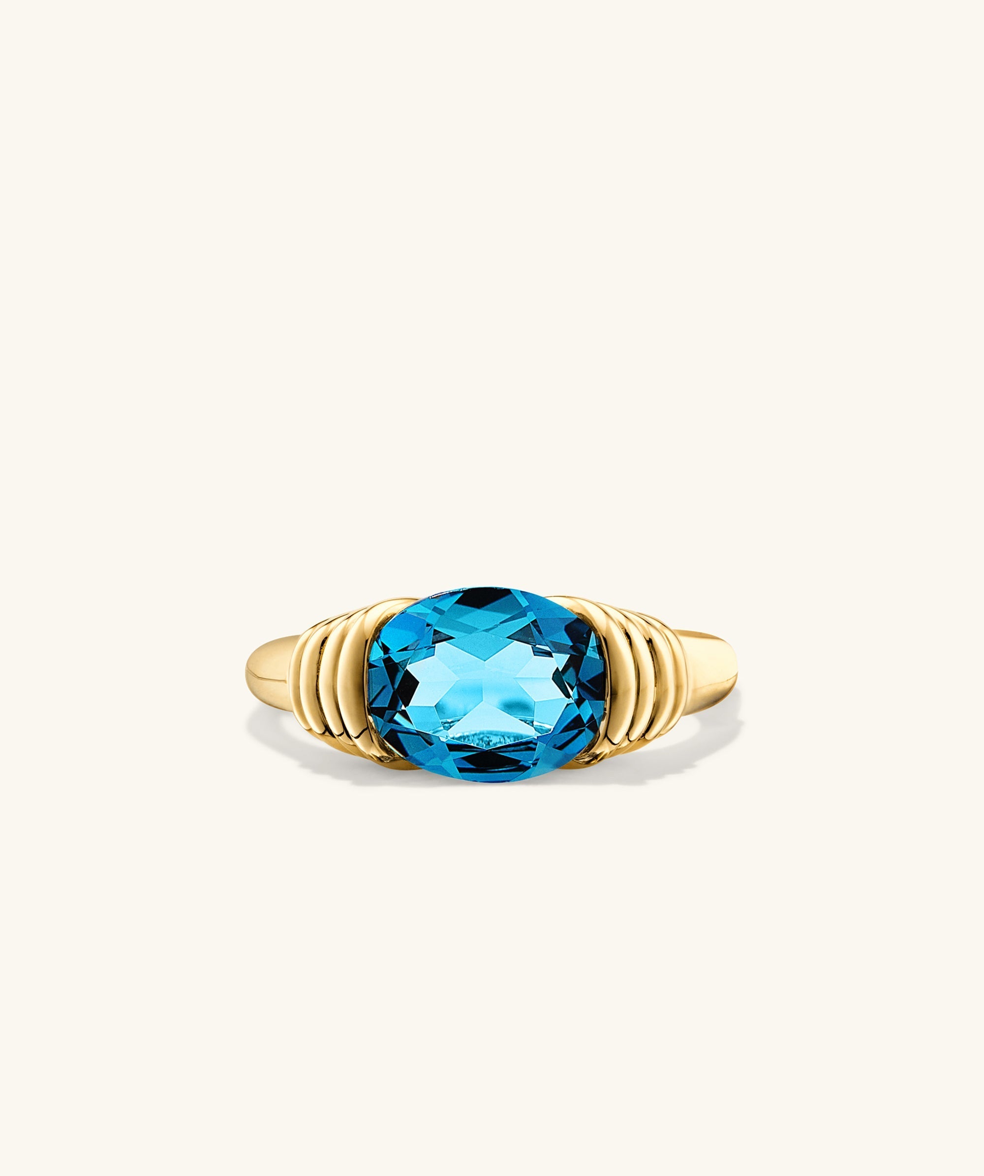 3-HEIRLOOMRINGLES_HeirloomRingLondonBlueTopaz_14k_FRONT_028.jpg