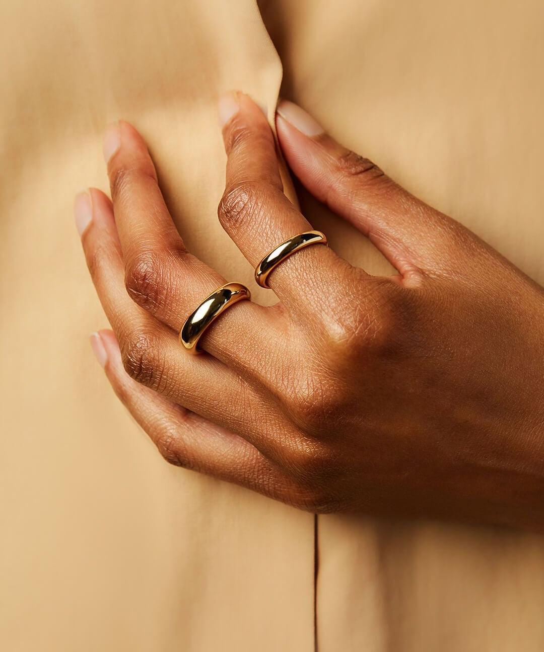 AnaLuisaJewelryRingsBandRingsGoldBandRingEverly.._1080x_0889c400-7d78-45aa-9909-87da57628a1d.jpg